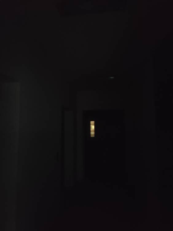 2 подьезд, 5ый этаж. От нашей кск"сауран" не выполнена замены ламп в этаже с октября месяца

Дом: другая